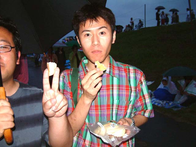 SUSUEYE2003_004_b