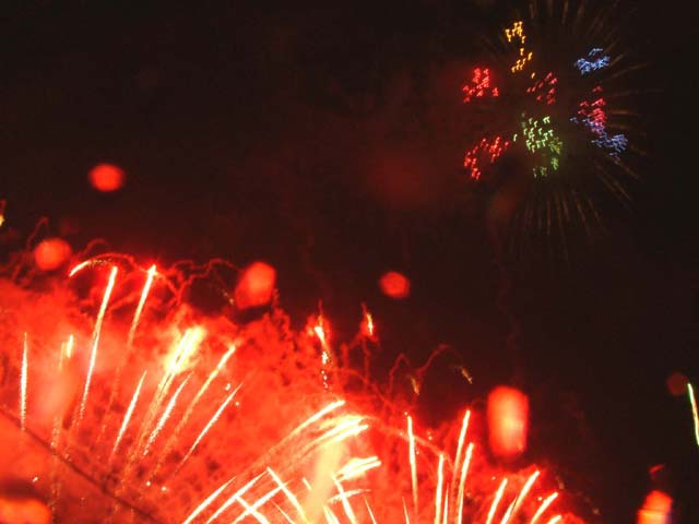SUSUEYE2003_040_b