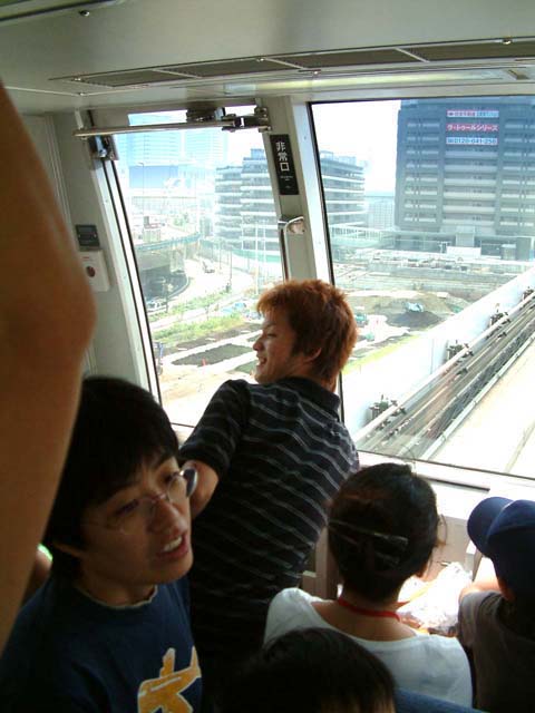 SUSUEYE2003_049_b