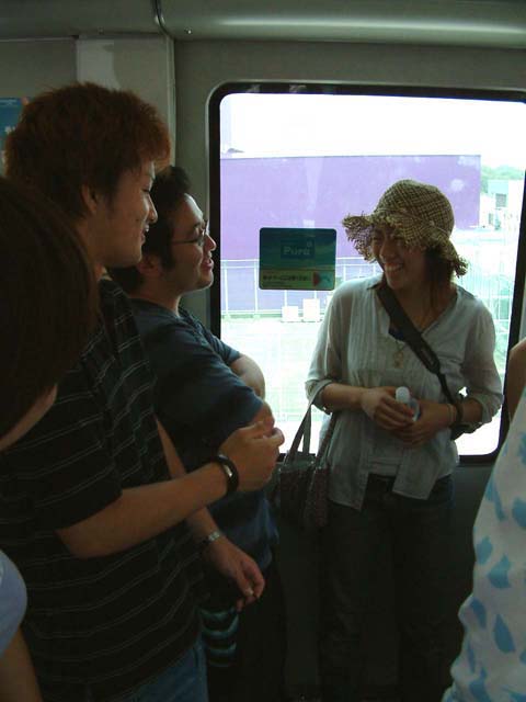 SUSUEYE2003_050_b