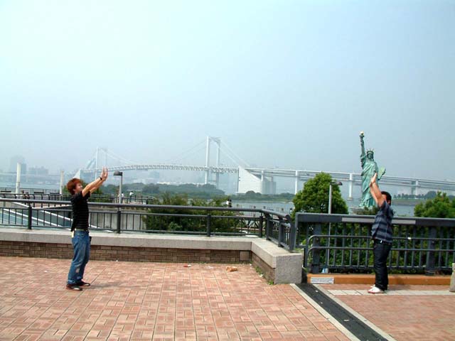 SUSUEYE2003_056_b