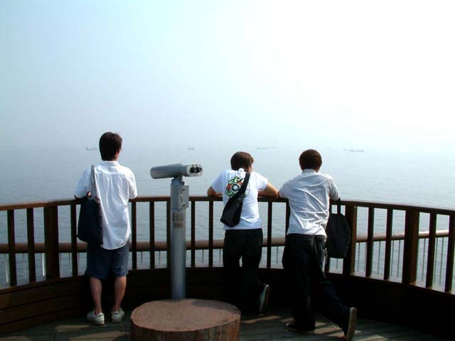 SUSUEYE2003_081_b