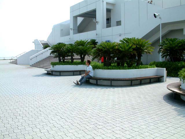 SUSUEYE2003_109_b