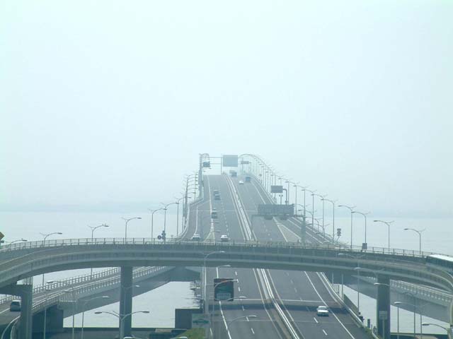 SUSUEYE2003_112_b
